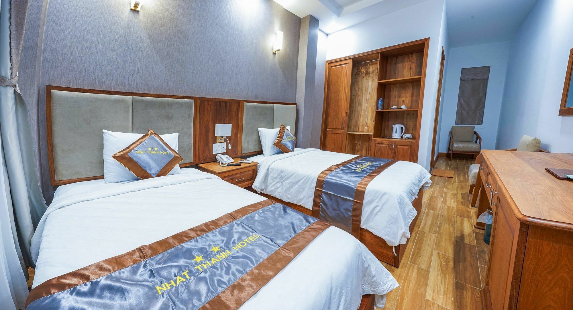 Hotel Nhat Thanh Куинён Экстерьер фото